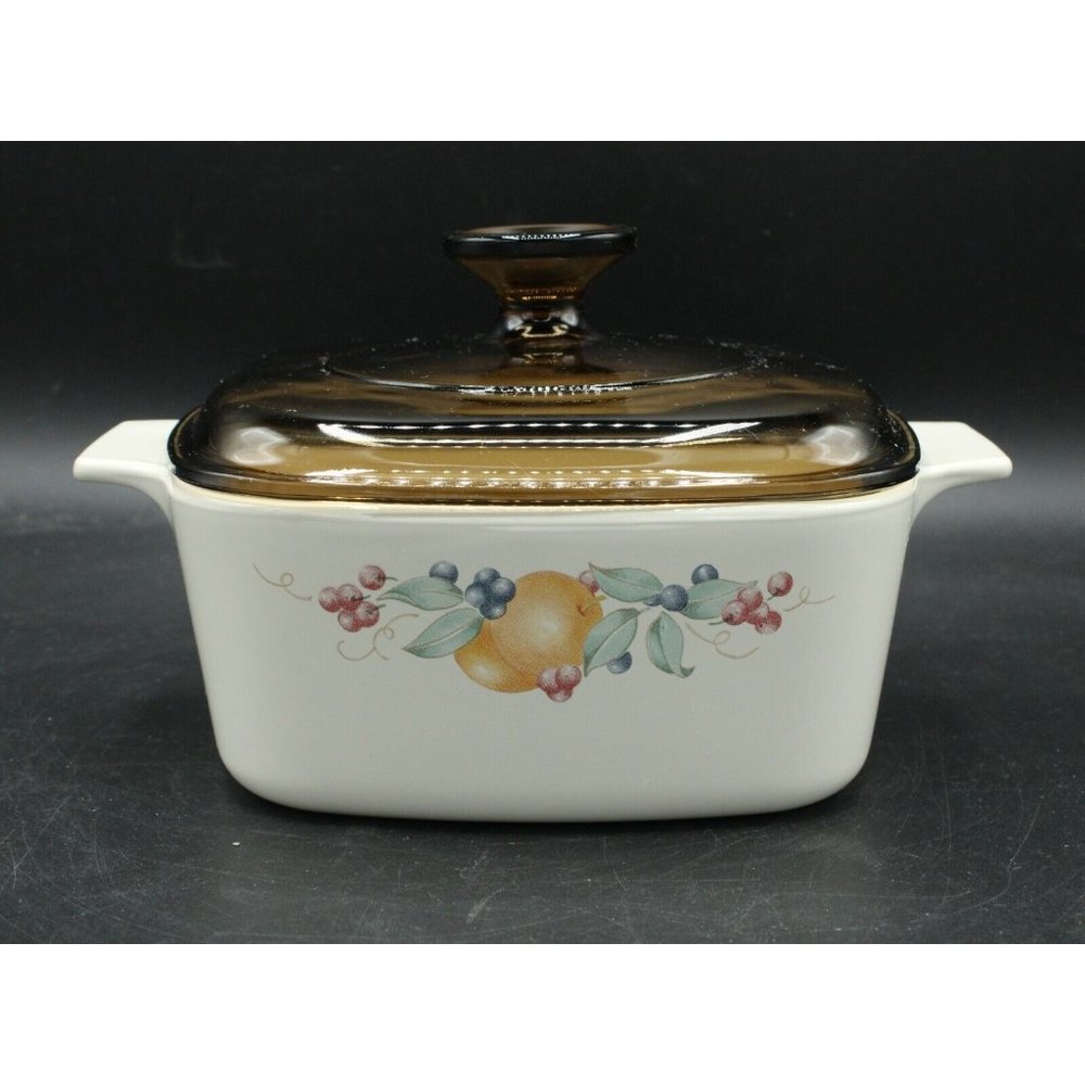 Vintage Corning (A-1 1/2-B) 1 1/2 Liter Casserole Dish Abundance Design & Lid